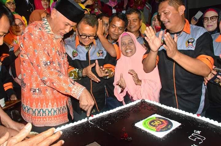 Amasrul Terpilih Menjadi Ketua Umum Alumni SMEAN 2 dan SMKN 3 Padang
