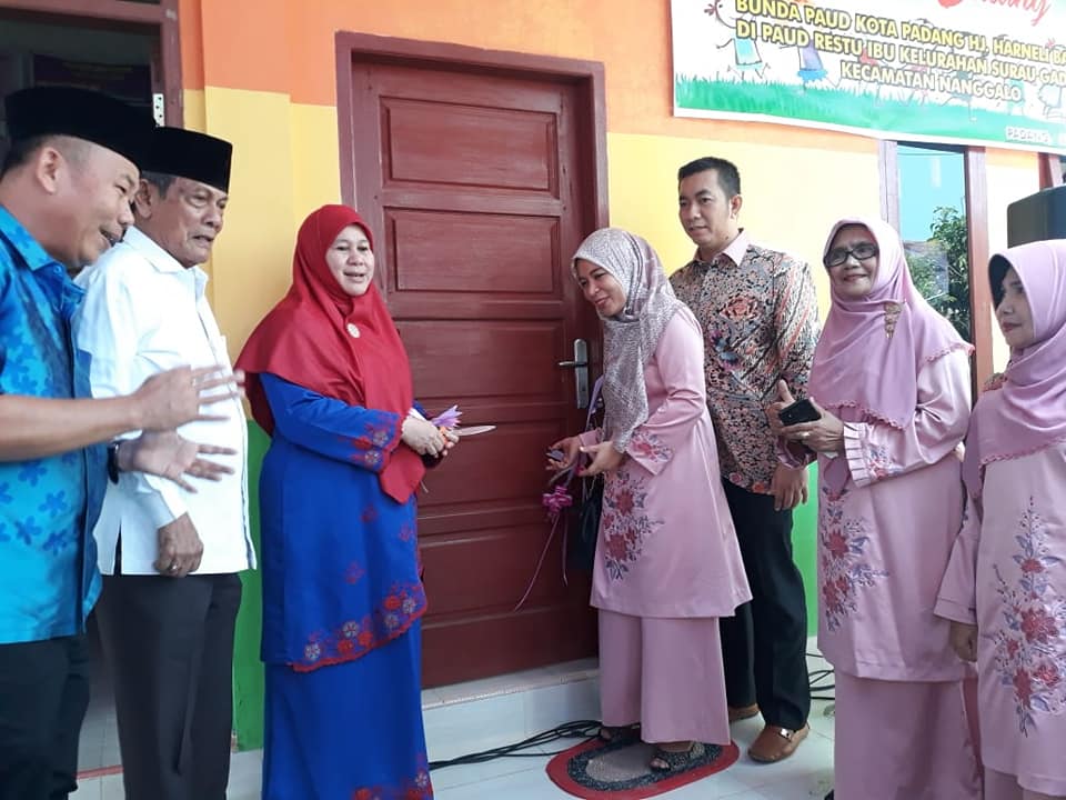 Bunda PAUD Kota Padang, Harneli Bahar Resmikam Pemakaian RKB Restu Ibu Nanggalo