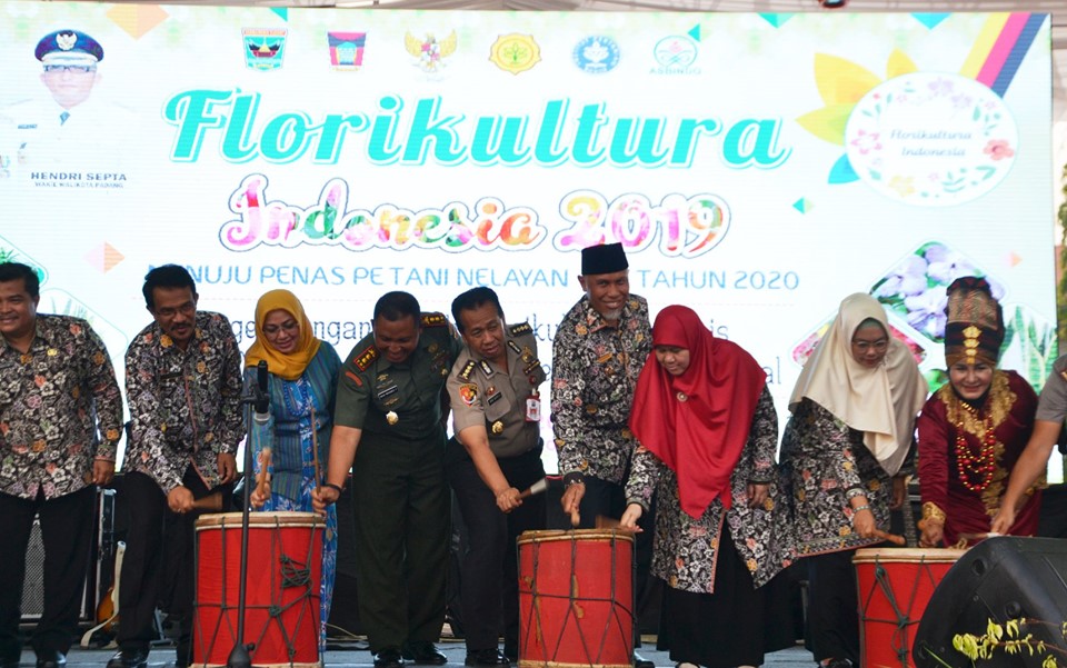 Florikultura Indonesia 2019 Resmi Dibuka, Kawasan Lubuk Minturun Bakal Jadi Kampung Bunga