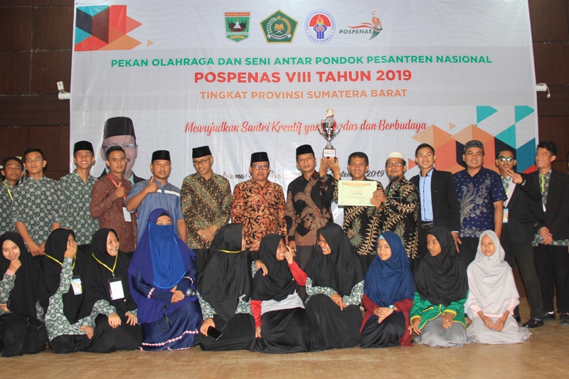 Payakumbuh Juara Umum, Pospenas Ajang Pembuktian Santri Bisa Jadi Atlit dan Seniman
