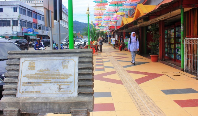 Setiap Sabtu Kawasan Permindo Disulap Menjadi Pasar Malam