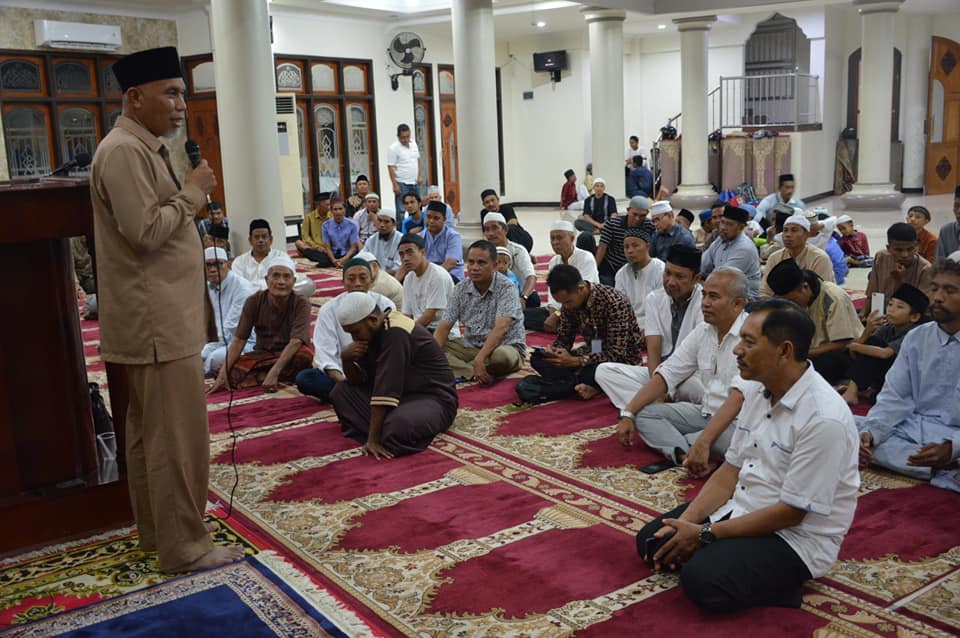 Tausiah di Ternate, Mahyeldi Seruhkan Semangat Persatuan dan Kesatuan