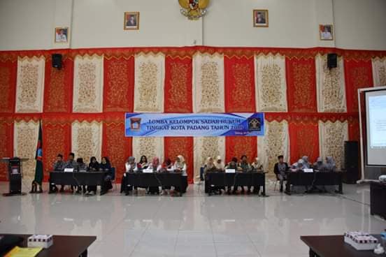 Gelar Lomba Kadarkum, Pemko Padang Siapkan Masyarakat Sadar dan Cerdas Hukum