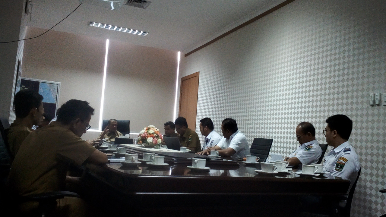 Antrian Panjang di SPBU Seperti Ular, Pemprov Sumbar Ambil Kebijakan