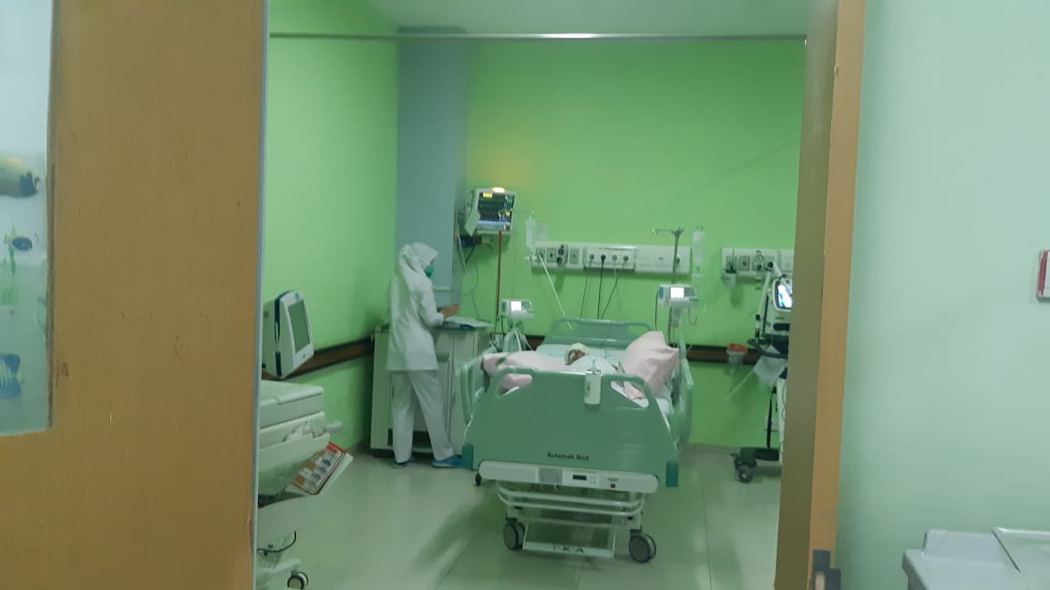 Sempat Tertunda, Aina Balita Penderita Tumor Ganas Jalani Operasi Tahap Pertama