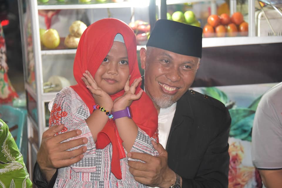 Usai Resmikan Air Macur Menari, Mahyeldi Kunjungi Permindo Night Market