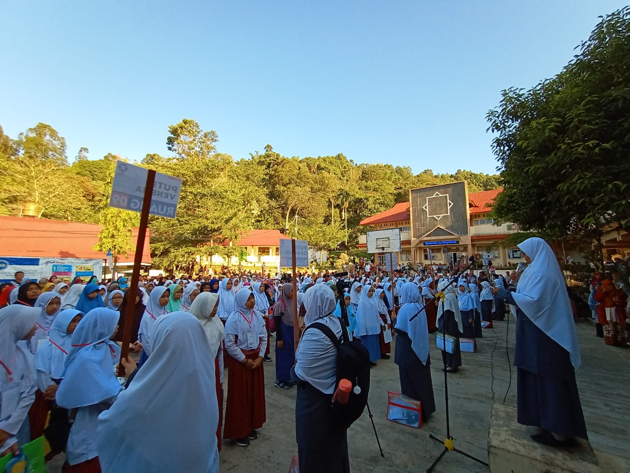 Ribuan Peserta Ikuti Tes PPDB SMP Ar Risalah Padang