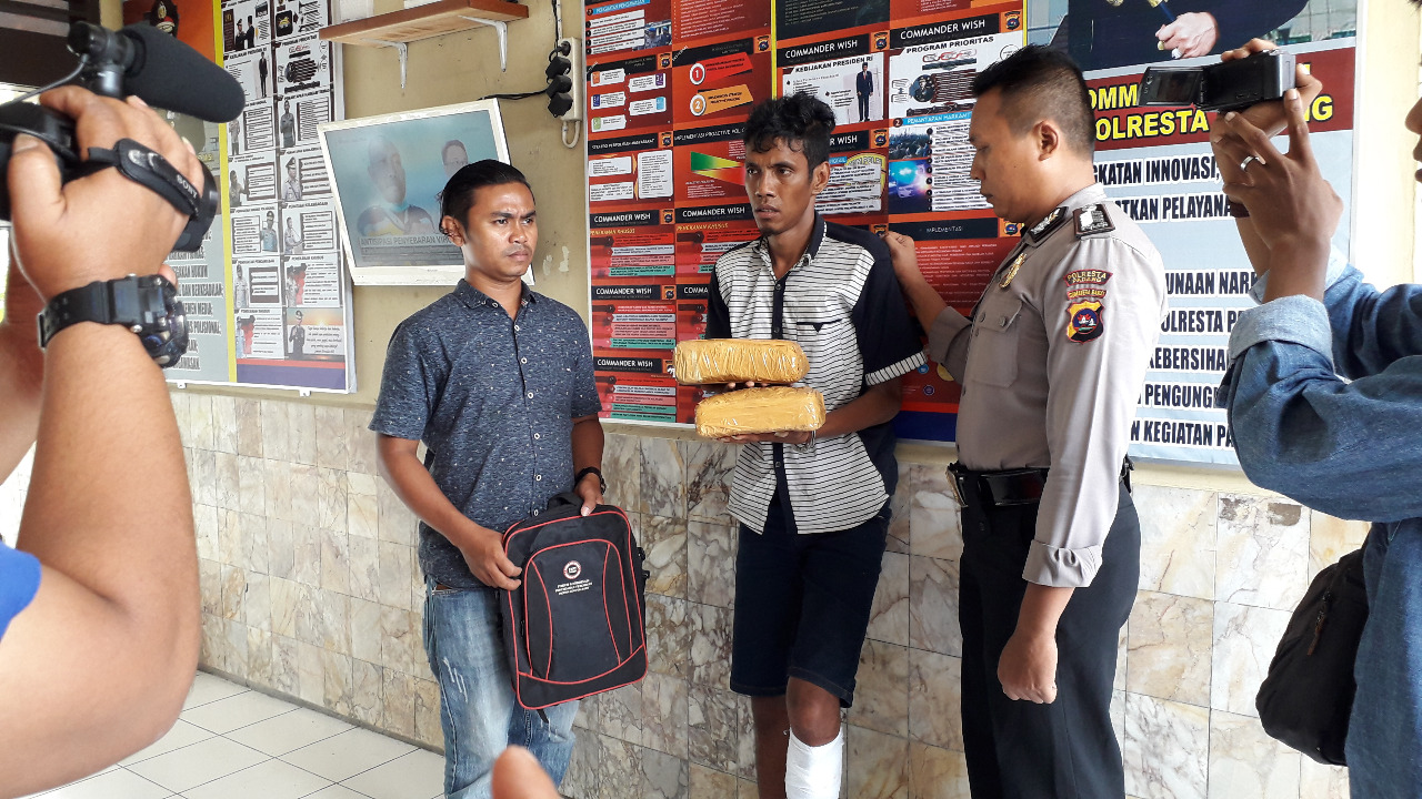 Melawan Saat Ditangkap, Kurir Ganja Dihadiahi Timah Panas