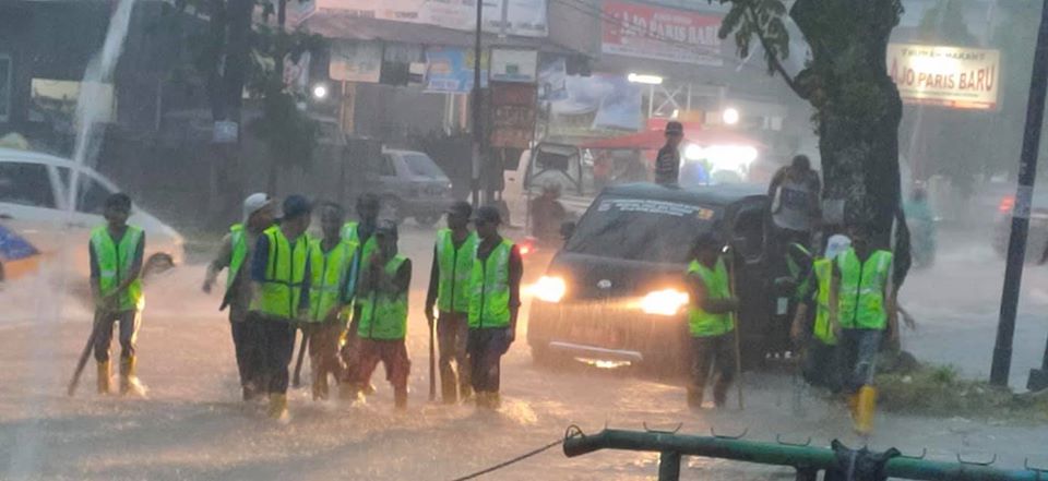 Cuaca Padang Tak Menentu, Mahyeldi Himbau Warga Jaga Kesehatan dan Lingkungan