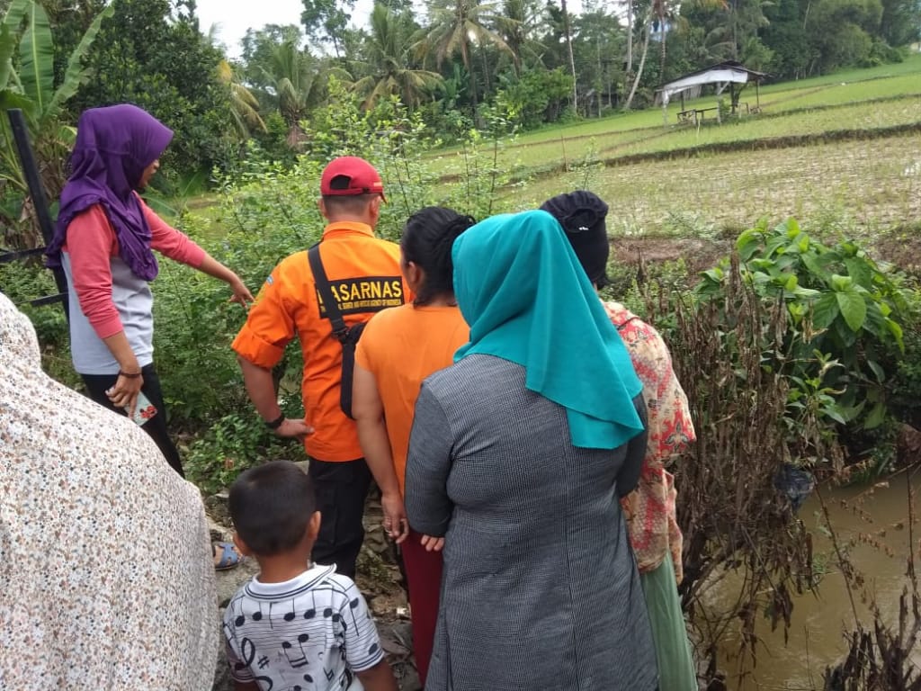 Terjatuh Saat Bermain, Balita Tewas Terbawa Arus Sungai