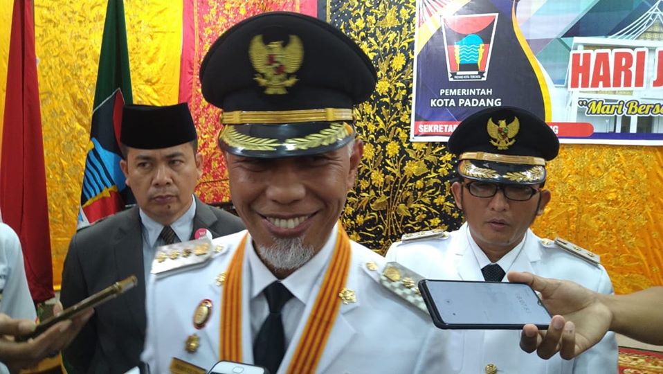 PSBB, Warga Padang #DiRumahAja