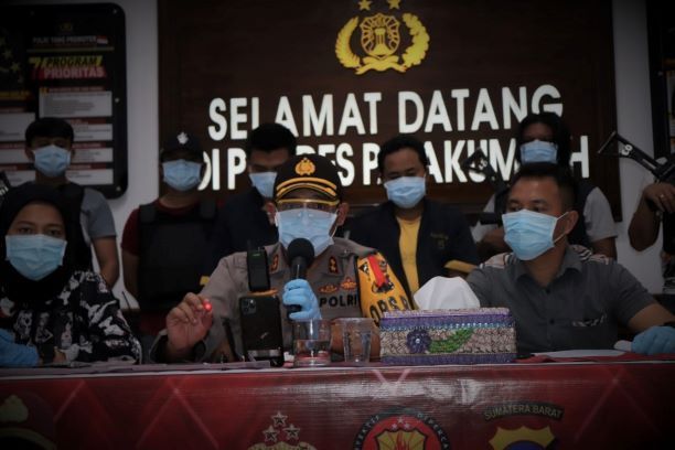 Pelaku Penipuan Jual Batu Delima Palsu Ditangkap Polres Payakumbuh