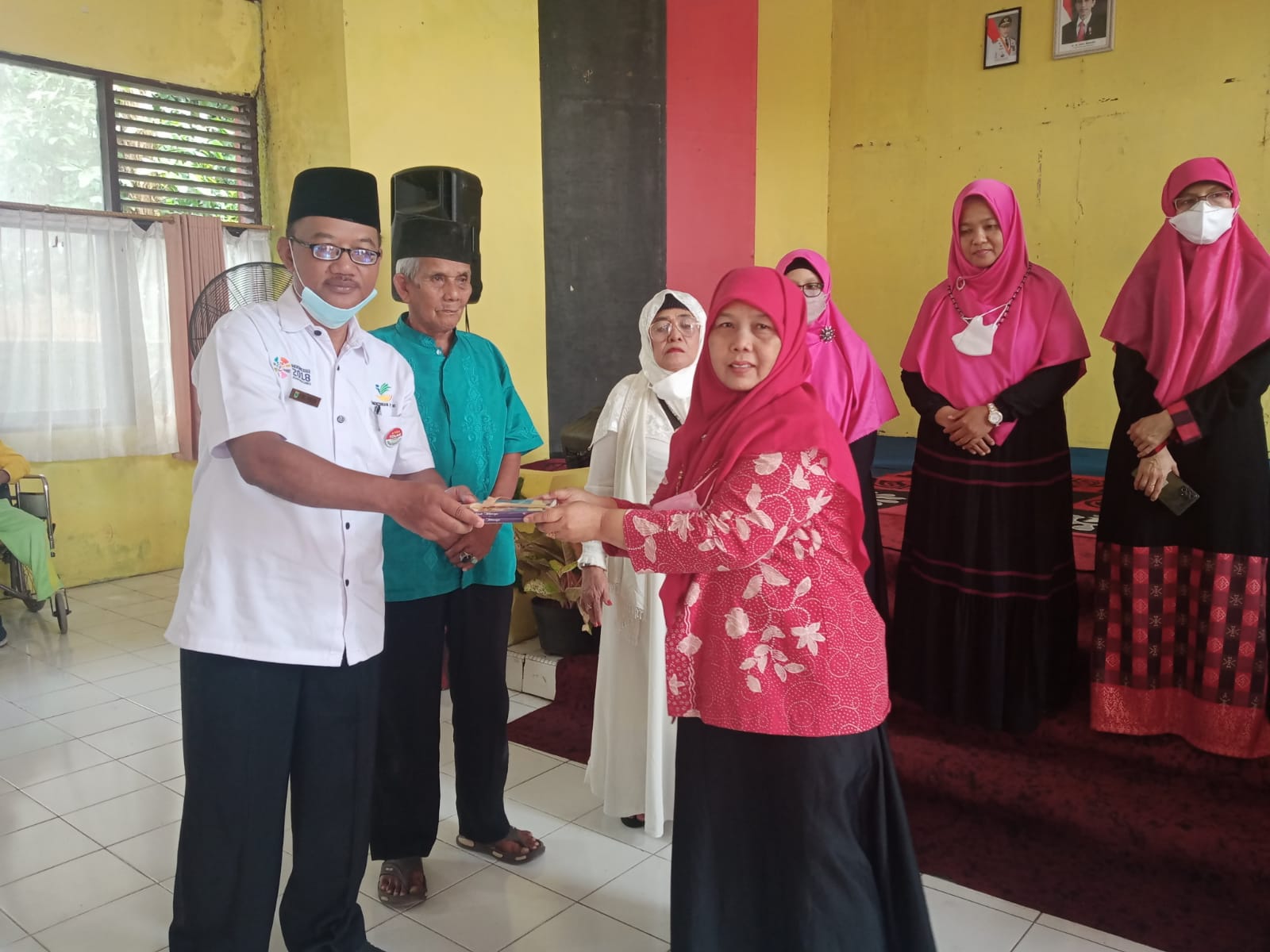 Alppind Padang Gelar Peringatan Hari Ibu di Panti Werdha