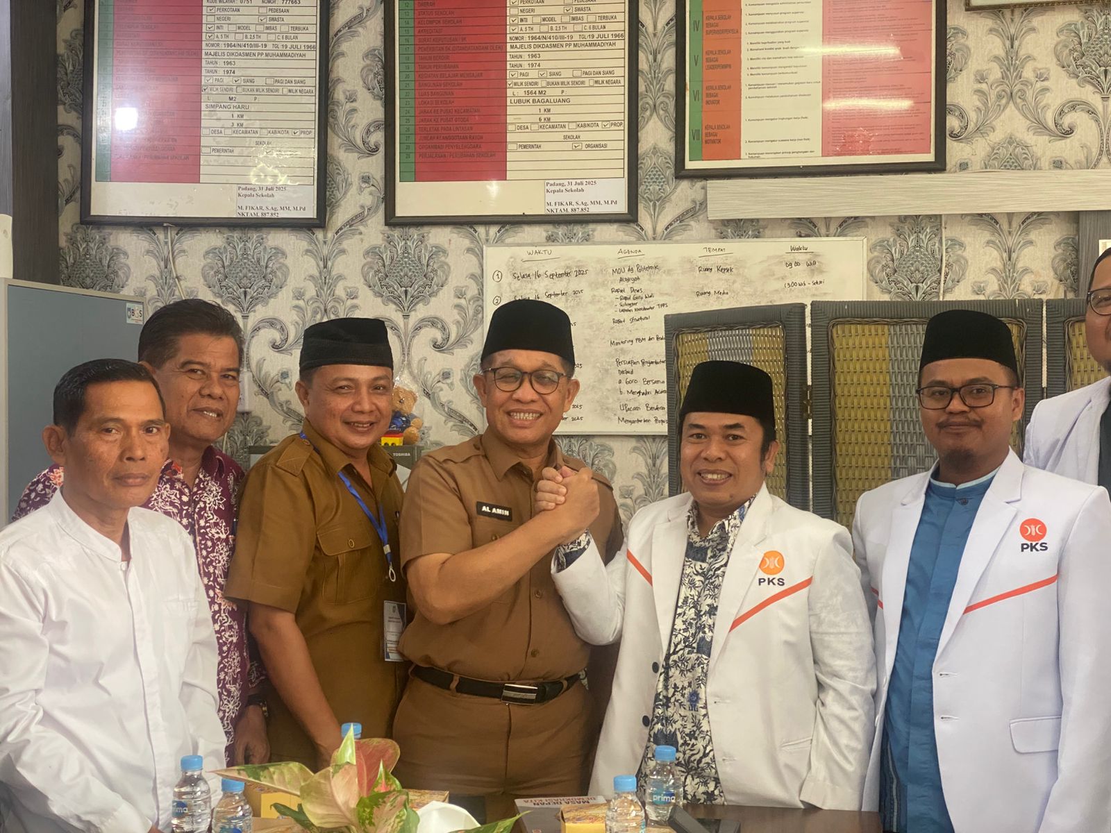 DPD PKS Kota Padang dan PDM Muhammadiyah Kota Padang Jalin Silaturahmi, Saling Berbalas Pantun Penuh Keakraban