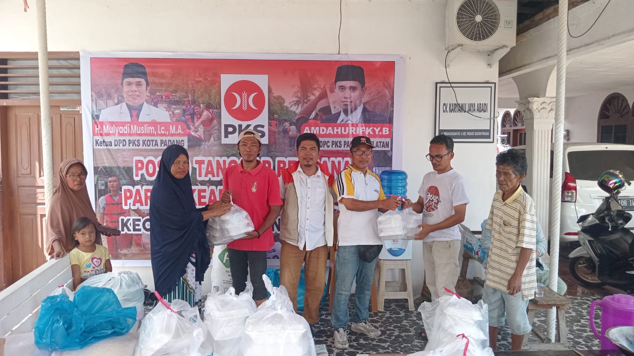 Buya Mulyadi Muslim Gerak Cepat Bantu Korban Kebakaran Pasa Gadang