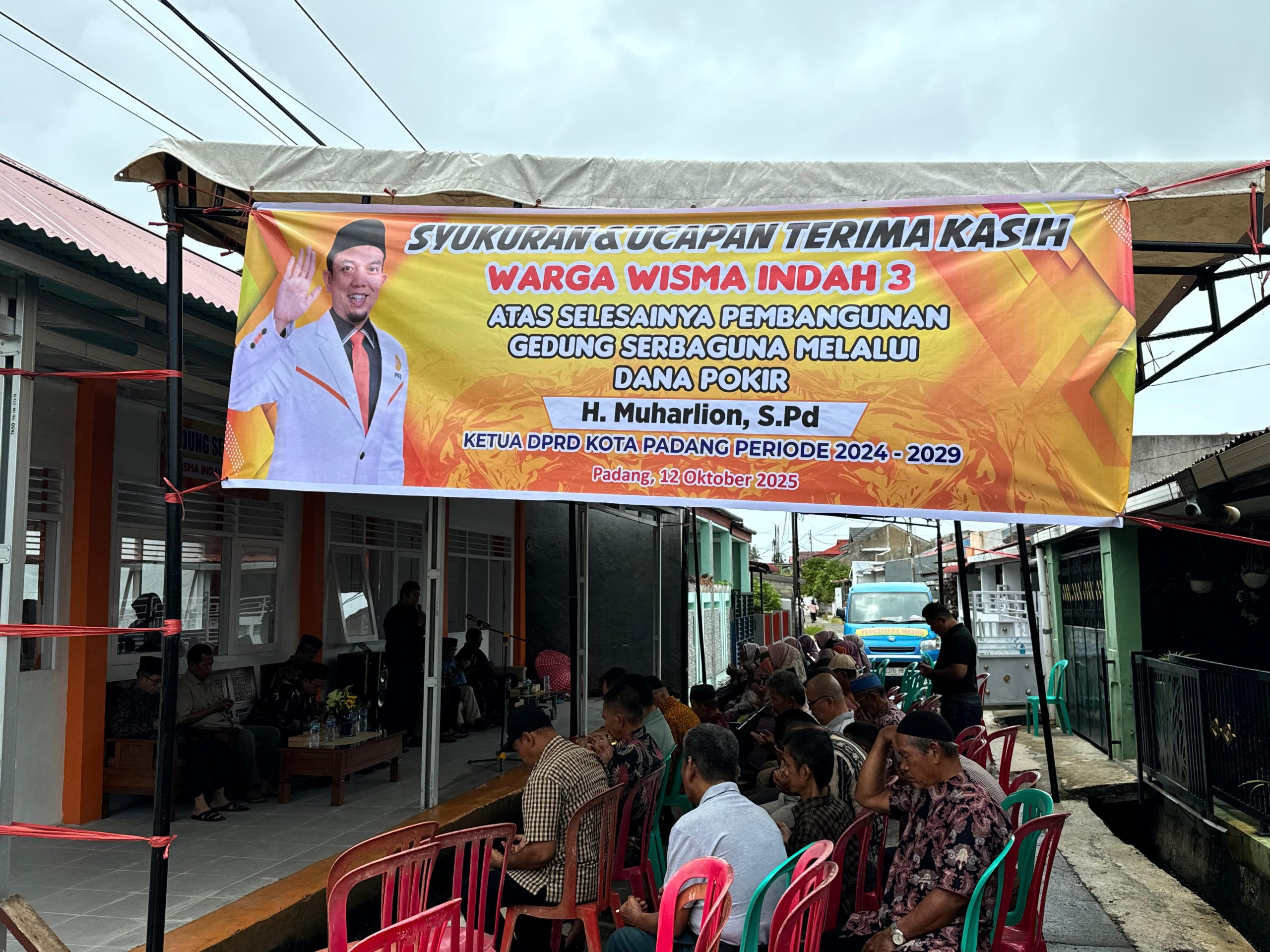 Dana Pokir Ketua DPRD Padang H. Muharlion, Wujudkan Gedung Serbaguna untuk Warga Wisma Indah 3