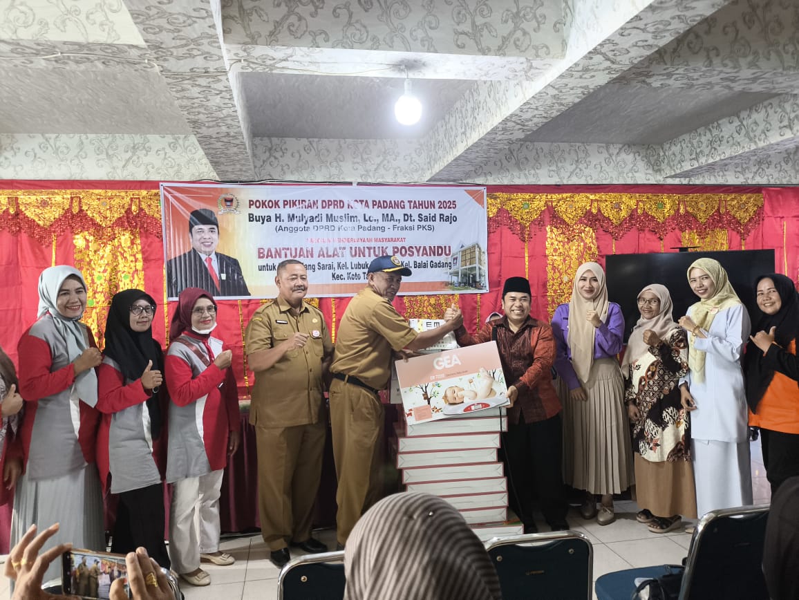Peduli Kesehatan Balita dan Lansia, Mulyadi Muslim Salurkan Peralatan Posyandu di 3 Kelurahan